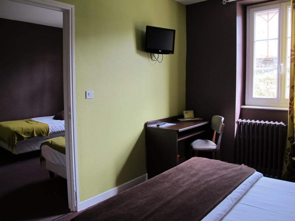 Hotel Logis Deshors-Foujanet Chamboulive Camera foto